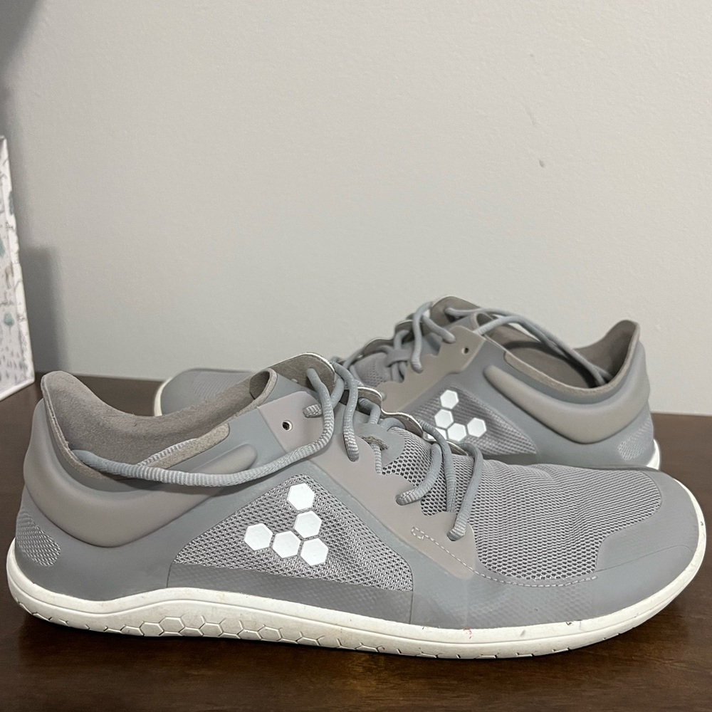 VivoBarefoot Primus Lite Mens size 43M (US sz 10)